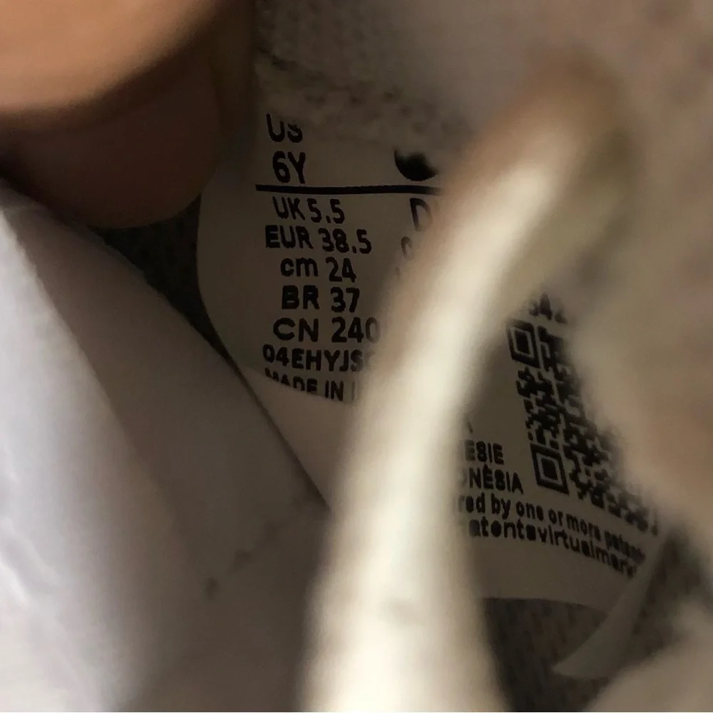 Nike Air Force One Youth White Sneakers